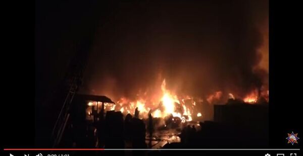 Пожар на свалке шин под Гродно - Sputnik Беларусь