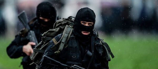 Сотрудники полиции в Новгороде - Sputnik Беларусь