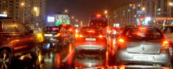 Из-за непогоды аварий стало больше в полтора раза - Sputnik Беларусь