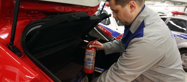 Прохождение техосмотра и выдача диагностической карты Прохождение техосмотра и выдача диагностической карты - Sputnik Беларусь