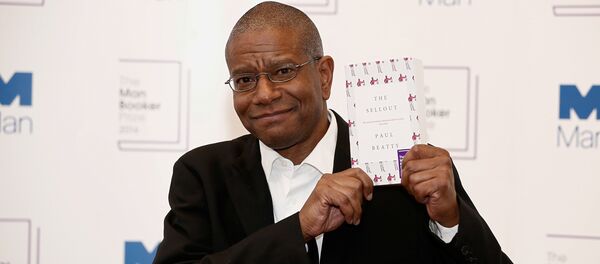 Обладатель Букера-2016 Пол Битти Обладатель Букера-2016 Пол Битти - Sputnik Беларусь