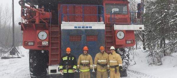 Пожарный БелАЗ - Sputnik Беларусь