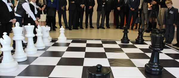 У мінскай сярэдняй школе №24 стартавала рэспубліканская акцыя «Шахматы школе» - Sputnik Беларусь