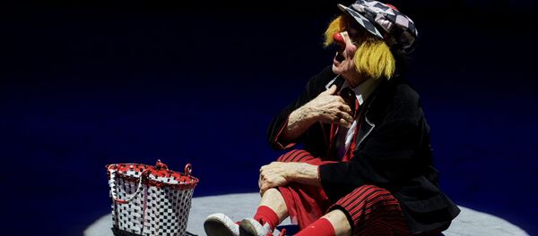 Прэм'ера новай цыркавой праграмы Няхай заўсёды будзе сонца з удзелам клоўна Алега Папова - Sputnik Беларусь