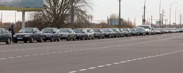 Автомобили в очереди на белорусско-польской границе Автомобили в очереди на белорусско-польской границе - Sputnik Беларусь