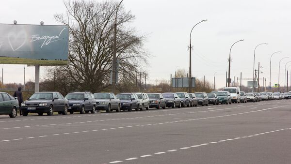 Автомобили в очереди на белорусско-польской границе, архивное фото - Sputnik Беларусь