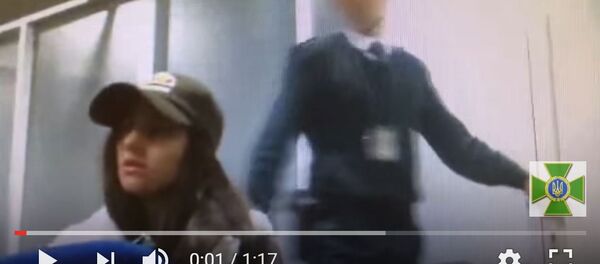 Украинские пограничники сняли с рейса Киев — Минск российскую певицу Кристину Саркисян - Sputnik Беларусь