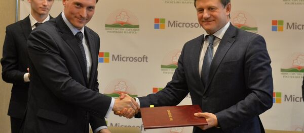 Церемония подписания меморандума о сотрудничестве между Министерством образования Беларуси и представительством компании Microsoft Церемония подписания меморандума о сотрудничестве между Министерством образования Беларуси и представительством компании Microsoft - Sputnik Беларусь
