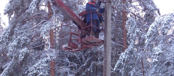 Устранение повреждение на ЛЭП - Sputnik Беларусь