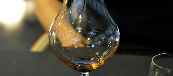 Коньяк в бокале - Sputnik Беларусь