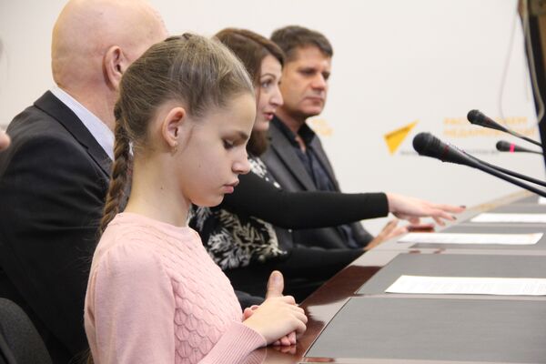 Пресс-конференция об инклюзивном проекте для детей с ослабленным зрением - Sputnik Беларусь