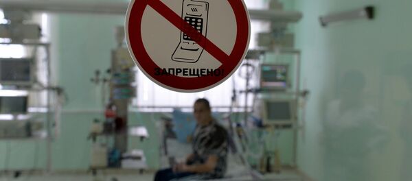 Пациент перенесший пересадку сердца и легких пока находится в реанимации - за его состоянием пристально наблюдают специалисты - Sputnik Беларусь