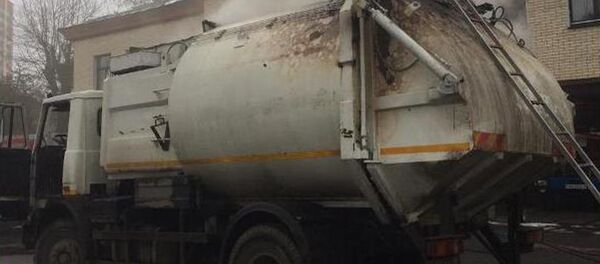 Горящий мусоровоз - Sputnik Беларусь