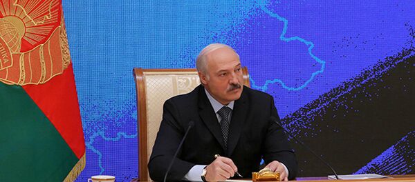 Президент Беларуси Александр Лукашенко проводит пресс-конференцию для представителей российских региональных СМИ - Sputnik Беларусь