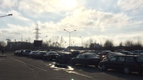 Автомобили в очереди на белорусско-польской границе - Sputnik Беларусь