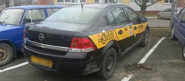 Задержанный автомобиль такси - Sputnik Беларусь