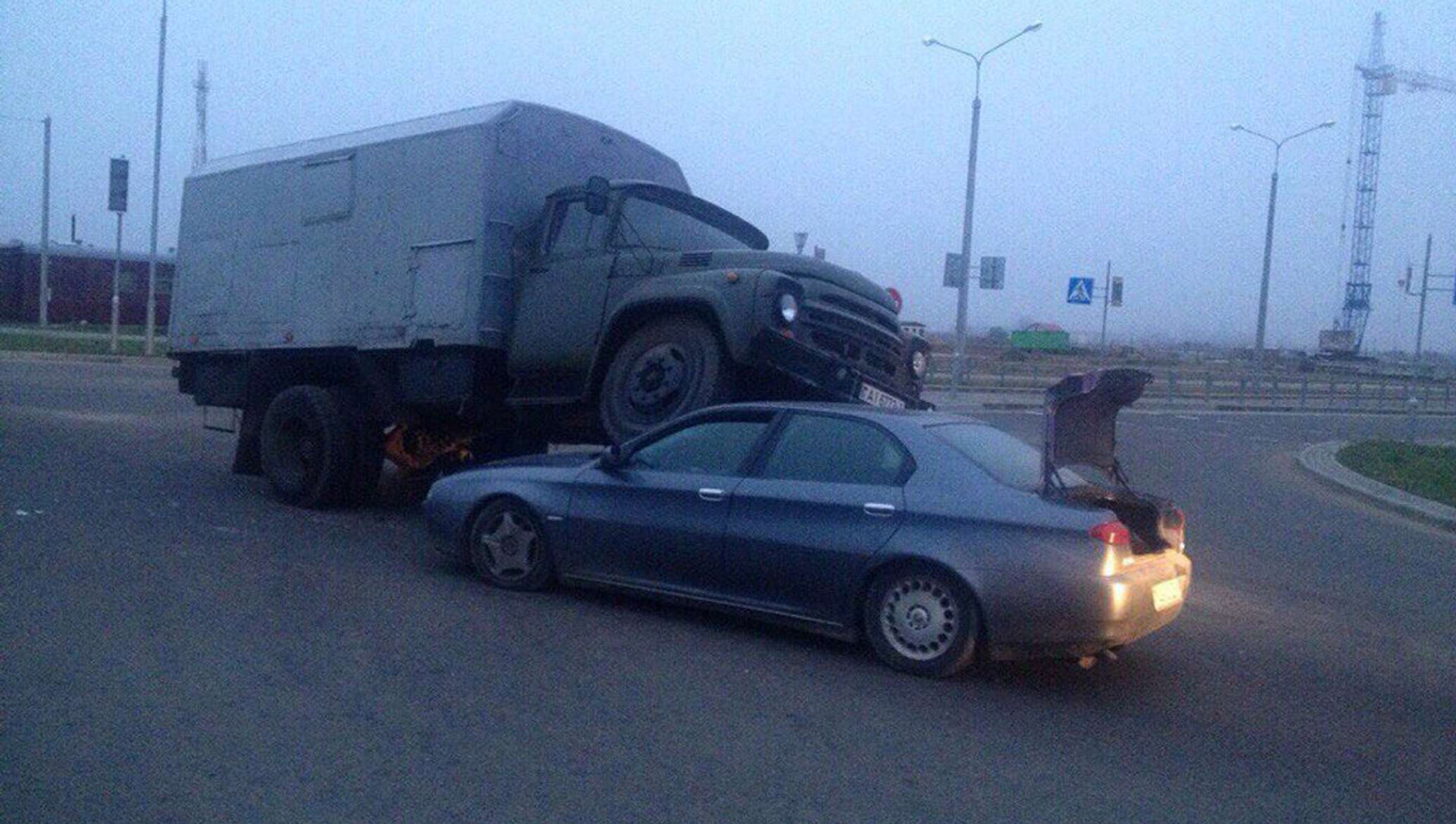 Как остановили рено в барановичах недавно. Дтп в барановичском районе. Дтп барановичи белоруссия. Мотоцикл барановичи. Взрыв в барановичах 16 марта.