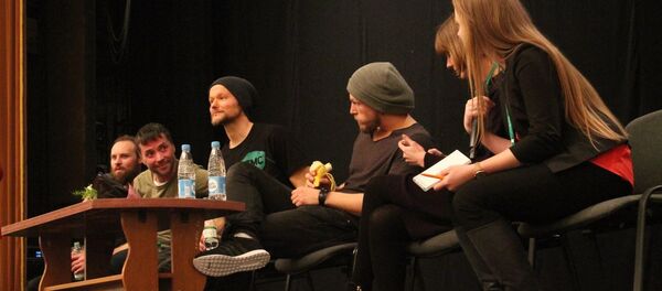 Сцена из спектакля Там (There) в исполнении норвежской труппы Jo Stromgren Company - Sputnik Беларусь