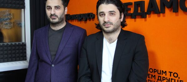 Режиссер Сарик Андреасян и продюсер Гевонд Андреасян - Sputnik Беларусь