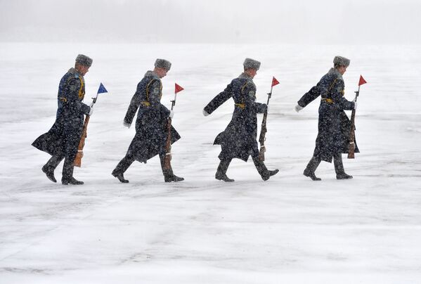 Рота почетного караула на аэродроме в Мачулищах - Sputnik Беларусь