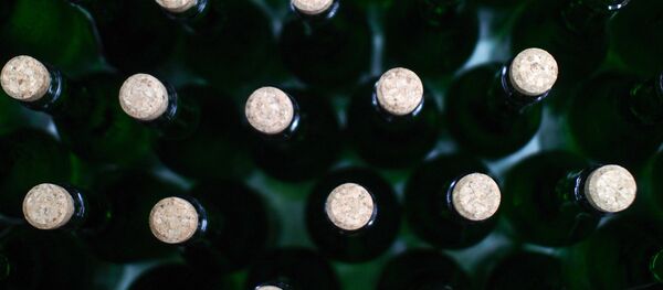 Бутэлькі з шампанскім, архіўнае фота - Sputnik Беларусь