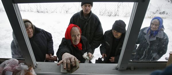 Работа автолавки, архивное фото - Sputnik Беларусь