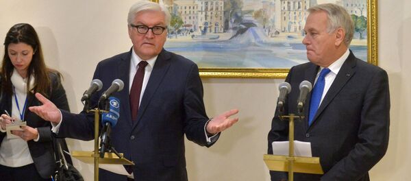 Министры иностранных дел ФРГ и Франции Франк-Вальтер Штайнмайер и Жан-Марк Эйро Министры иностранных дел ФРГ и Франции Франк-Вальтер Штайнмайер и Жан-Марк Эйро - Sputnik Беларусь