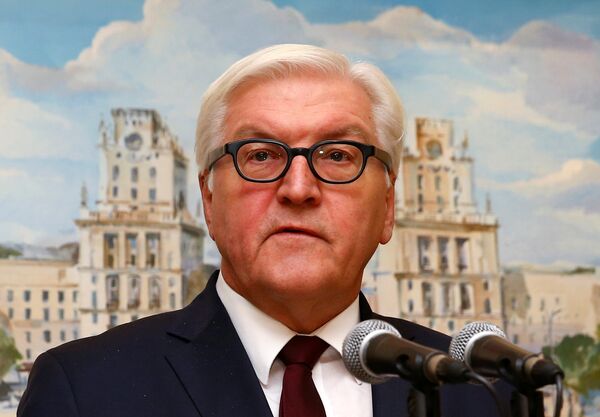 Министр иностранных дел ФРГ Франк-Вальтер Штайнмайер в Минске Министр иностранных дел ФРГ Франк-Вальтер Штайнмайер в Минске - Sputnik Беларусь