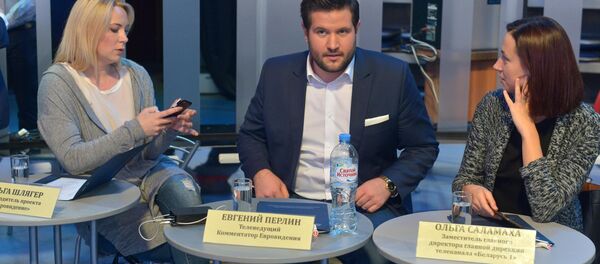 Члены жюри иногда откровенно скучали, но не теряли оптимизма - Sputnik Беларусь