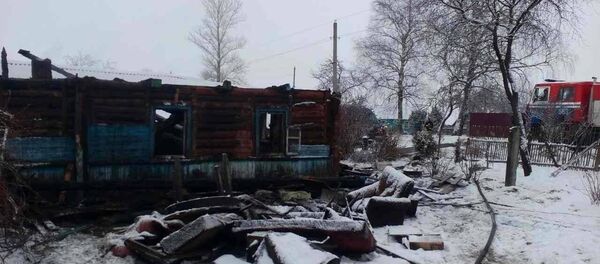 На месте пожара в деревне Куковячино Витебского района - Sputnik Беларусь