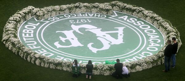 Траурная церемония по погибшим членам ФК Шапекоэнсе Траурная церемония по погибшим членам ФК Шапекоэнсе - Sputnik Беларусь