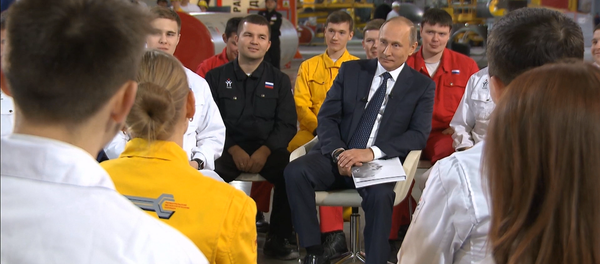 Путин ответил на вопросы о мечте, увлечениях и о том, кто такой Путин - Sputnik Беларусь