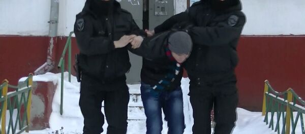 Подозреваемых в экстремизме задержали в Москве и Подмосковье. Кадры операции Подозреваемых в экстремизме задержали в Москве и Подмосковье. Кадры операции - Sputnik Беларусь