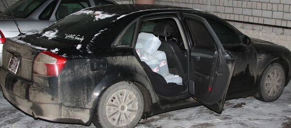 Машина со спиртом, задержанная в Гомеле Машина со спиртом, задержанная в Гомеле - Sputnik Беларусь