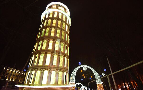 Итальянская Пизанская башня появилась в гомельском сквере имени А.Громыко - Sputnik Беларусь