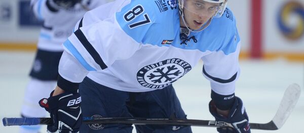 Игрок Сибири Максим Шалунов - Sputnik Беларусь