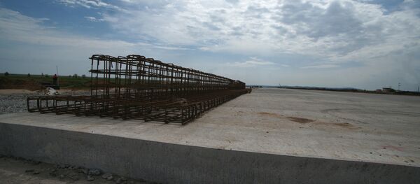 Ремонт взлетно-посадочной полосы, архивное фото - Sputnik Беларусь