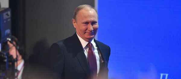 Двенадцатая ежегодная большая пресс-конференция президента РФ Владимира Путина - Sputnik Беларусь