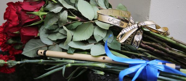 Цветы в память о погибших в крушении самолета Ту-154 Минобороны РФ - Sputnik Беларусь