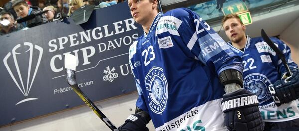 Гульцы ХК Дынама-Мінск у матчы Кубка Шпэнглера Гульцы ХК Дынама-Мінск у матчы Кубка Шпэнглера - Sputnik Беларусь