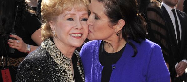Дебби Рейнолдс и Кэрри Фишер - Sputnik Беларусь