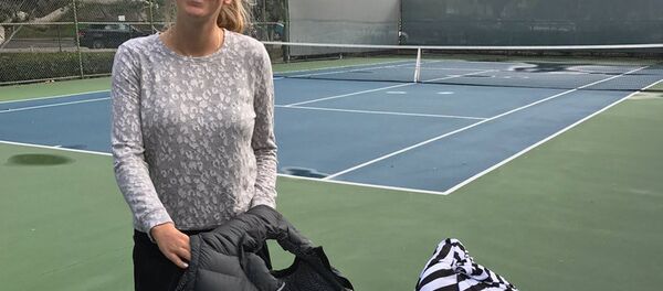 Виктория Азаренко на корте - Sputnik Беларусь