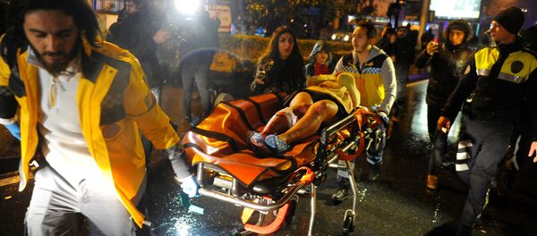 Работа скорой помощи на месте теракта в Стамбуле Работа скорой помощи на месте теракта в Стамбуле - Sputnik Беларусь