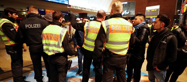 Немецкие полицейские в Кельне - Sputnik Беларусь