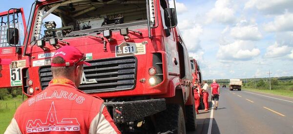 511-й экипаж Сергея Вязовича на ралли-рейде Дакар - Sputnik Беларусь