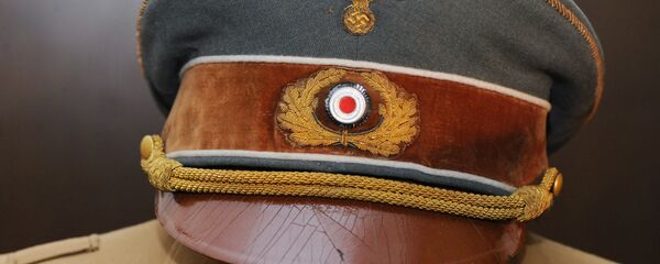 Головной убор Адольфа Гитлера, из архивов ФСБ России в культурном центре - Sputnik Беларусь