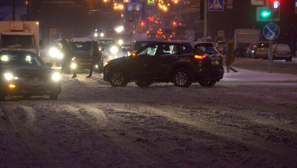 Сильный снегопад в Минске - циклон Axel - Sputnik Беларусь