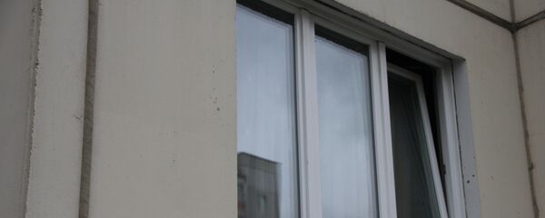 Окно в многоквартирном доме - Sputnik Беларусь