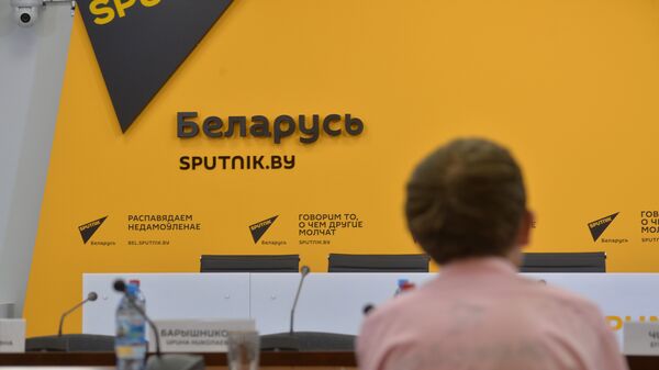 Перед началом круглого стола в пресс-центре Sputnik - Sputnik Беларусь