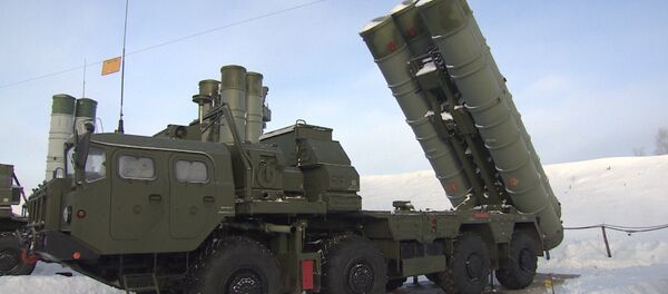 Небо под контролем: в Подмосковье развернулись комплексы ЗРС С-400 Триумф - Sputnik Беларусь